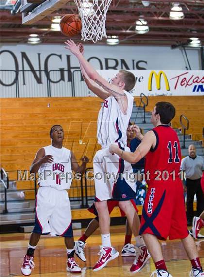 Thumbnail 2 in Atascocita vs Dawson (McDonald's Texas Invitational) photogallery.