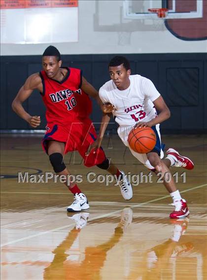 Thumbnail 1 in Atascocita vs Dawson (McDonald's Texas Invitational) photogallery.
