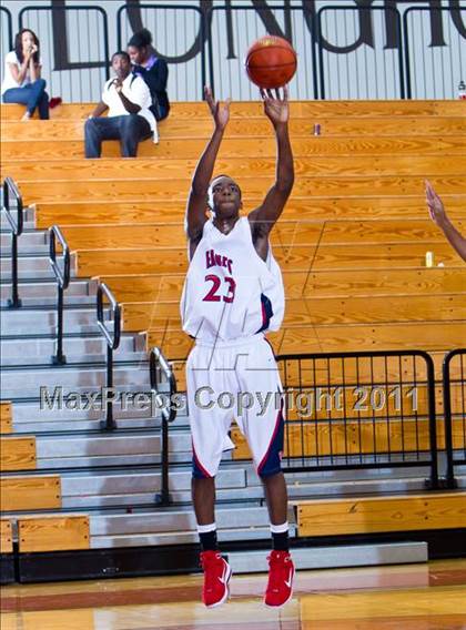 Thumbnail 2 in Atascocita vs Dawson (McDonald's Texas Invitational) photogallery.