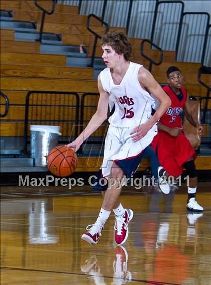 Thumbnail 1 in Atascocita vs Dawson (McDonald's Texas Invitational) photogallery.