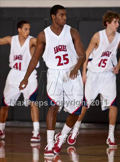 Thumbnail 1 in Atascocita vs Dawson (McDonald's Texas Invitational) photogallery.