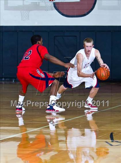 Thumbnail 2 in Atascocita vs Dawson (McDonald's Texas Invitational) photogallery.