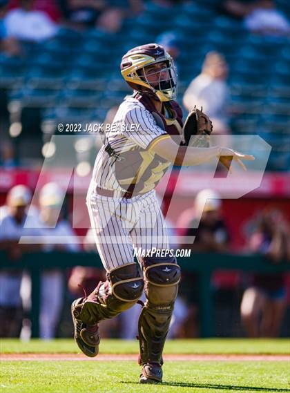 Thumbnail 2 in Nogales vs Verrado (AIA 5A State Final) photogallery.