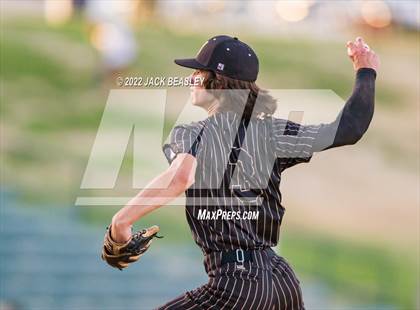 Thumbnail 2 in Nogales vs Verrado (AIA 5A State Final) photogallery.
