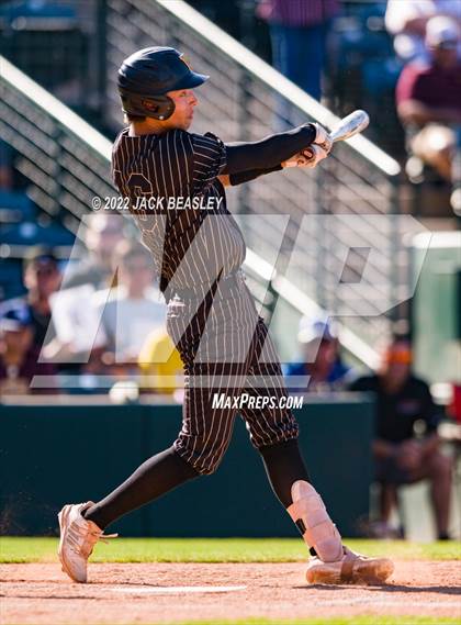 Thumbnail 2 in Nogales vs Verrado (AIA 5A State Final) photogallery.