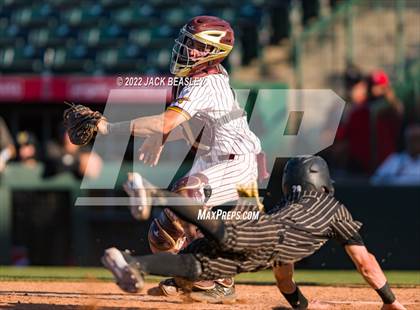Thumbnail 2 in Nogales vs Verrado (AIA 5A State Final) photogallery.