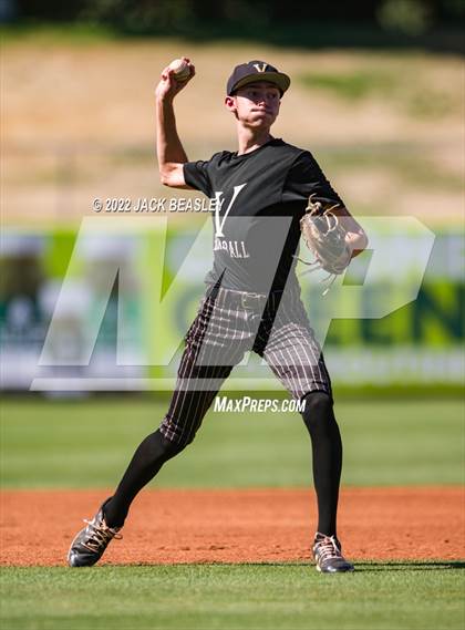 Thumbnail 2 in Nogales vs Verrado (AIA 5A State Final) photogallery.