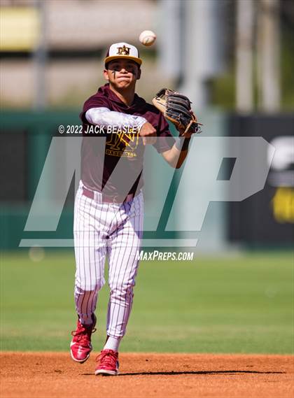 Thumbnail 2 in Nogales vs Verrado (AIA 5A State Final) photogallery.