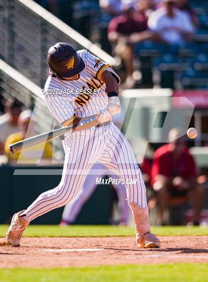 Thumbnail 2 in Nogales vs Verrado (AIA 5A State Final) photogallery.