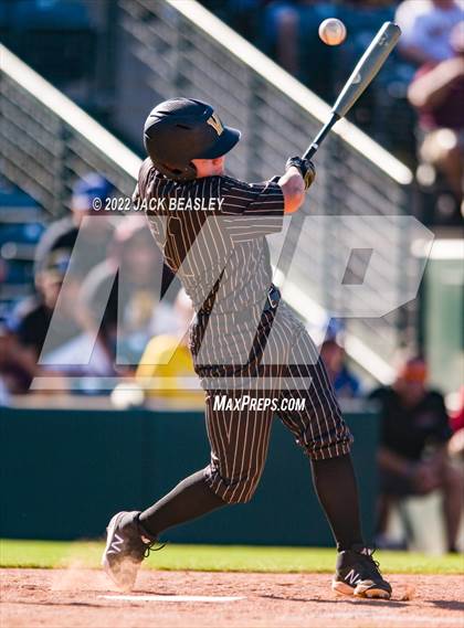 Thumbnail 1 in Nogales vs Verrado (AIA 5A State Final) photogallery.