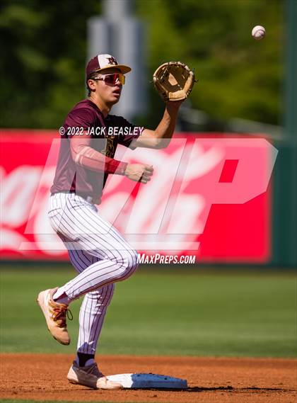 Thumbnail 1 in Nogales vs Verrado (AIA 5A State Final) photogallery.