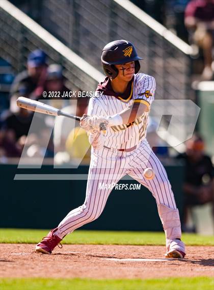 Thumbnail 2 in Nogales vs Verrado (AIA 5A State Final) photogallery.