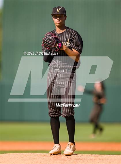 Thumbnail 3 in Nogales vs Verrado (AIA 5A State Final) photogallery.