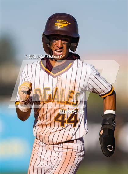 Thumbnail 1 in Nogales vs Verrado (AIA 5A State Final) photogallery.