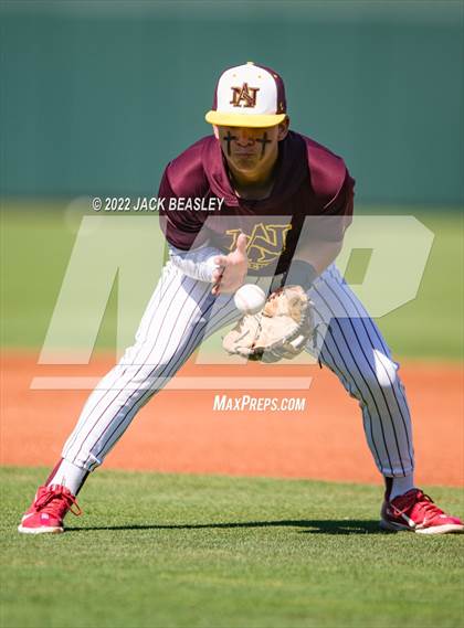 Thumbnail 1 in Nogales vs Verrado (AIA 5A State Final) photogallery.
