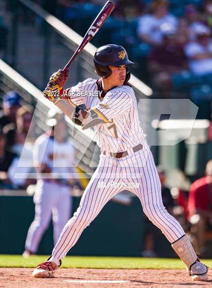 Thumbnail 2 in Nogales vs Verrado (AIA 5A State Final) photogallery.