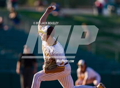 Thumbnail 3 in Nogales vs Verrado (AIA 5A State Final) photogallery.
