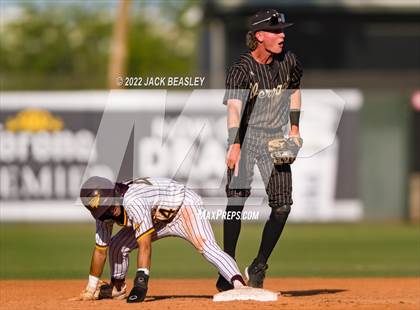 Thumbnail 2 in Nogales vs Verrado (AIA 5A State Final) photogallery.