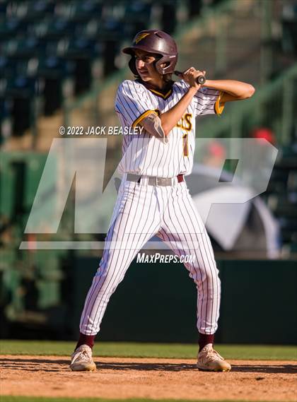 Thumbnail 3 in Nogales vs Verrado (AIA 5A State Final) photogallery.
