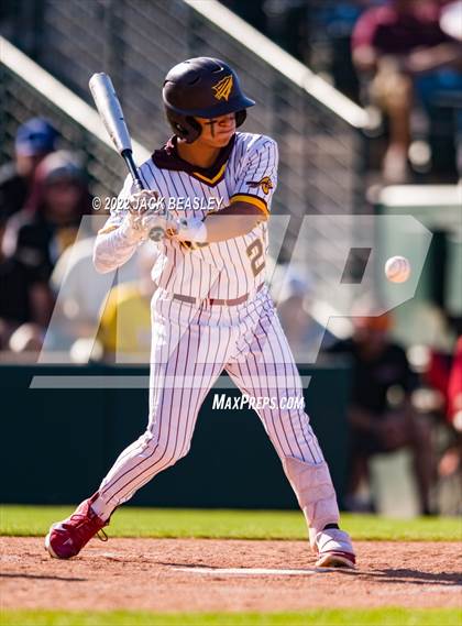 Thumbnail 3 in Nogales vs Verrado (AIA 5A State Final) photogallery.