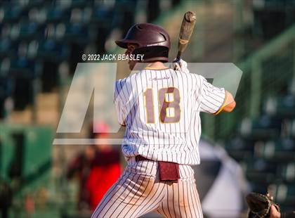 Thumbnail 1 in Nogales vs Verrado (AIA 5A State Final) photogallery.