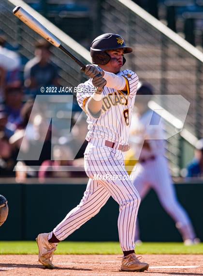 Thumbnail 3 in Nogales vs Verrado (AIA 5A State Final) photogallery.