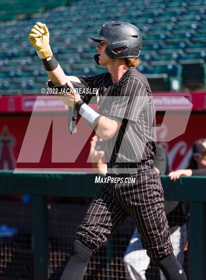 Thumbnail 3 in Nogales vs Verrado (AIA 5A State Final) photogallery.