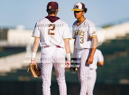 Thumbnail 2 in Nogales vs Verrado (AIA 5A State Final) photogallery.