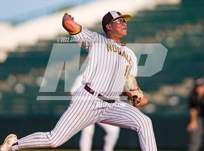 Thumbnail 3 in Nogales vs Verrado (AIA 5A State Final) photogallery.