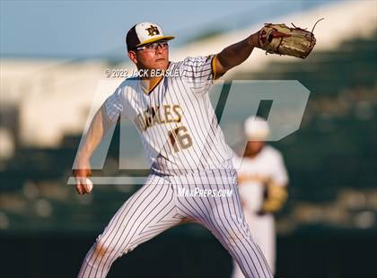 Thumbnail 3 in Nogales vs Verrado (AIA 5A State Final) photogallery.
