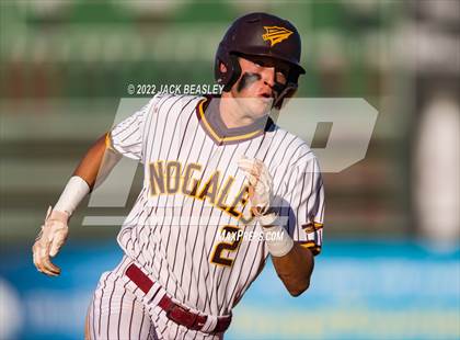 Thumbnail 3 in Nogales vs Verrado (AIA 5A State Final) photogallery.