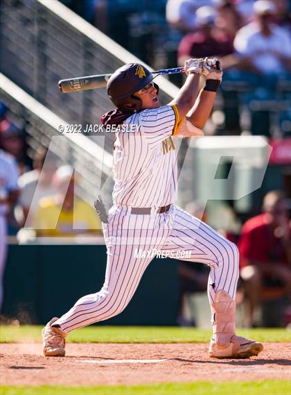 Thumbnail 2 in Nogales vs Verrado (AIA 5A State Final) photogallery.