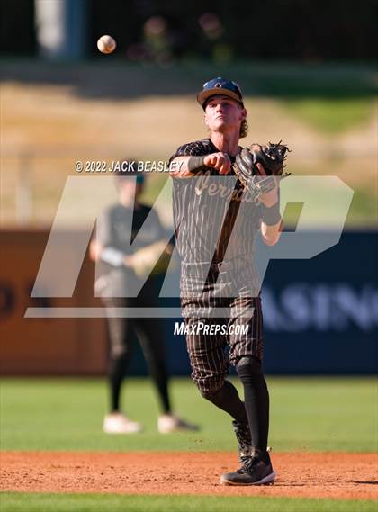 Thumbnail 2 in Nogales vs Verrado (AIA 5A State Final) photogallery.