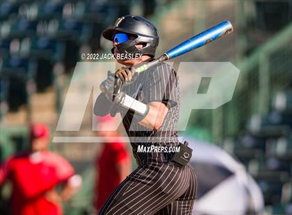 Thumbnail 1 in Nogales vs Verrado (AIA 5A State Final) photogallery.