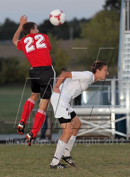 Thumbnail 1 in New London vs. Hortonville photogallery.