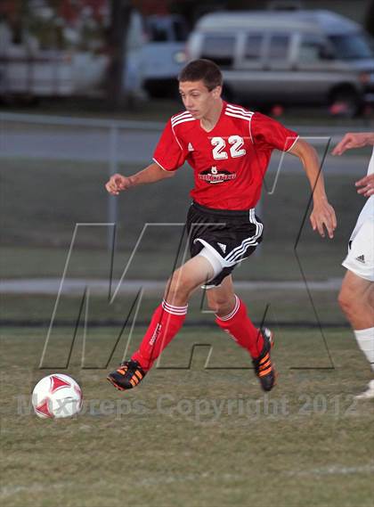 Thumbnail 2 in New London vs. Hortonville photogallery.