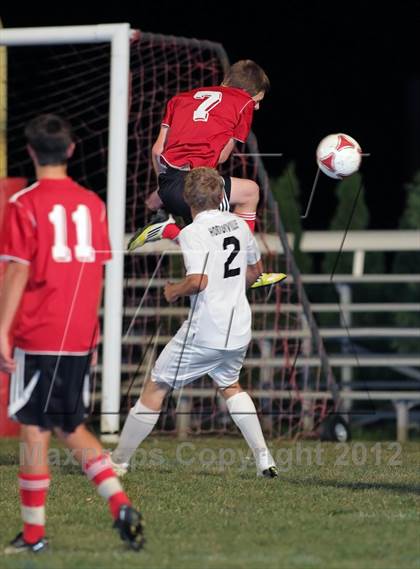 Thumbnail 3 in New London vs. Hortonville photogallery.