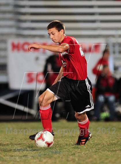 Thumbnail 3 in New London vs. Hortonville photogallery.
