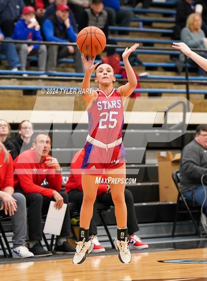 Thumbnail 3 in Western Boone vs. Lebanon (IHSAA 4a Sectional 25 First Round) photogallery.