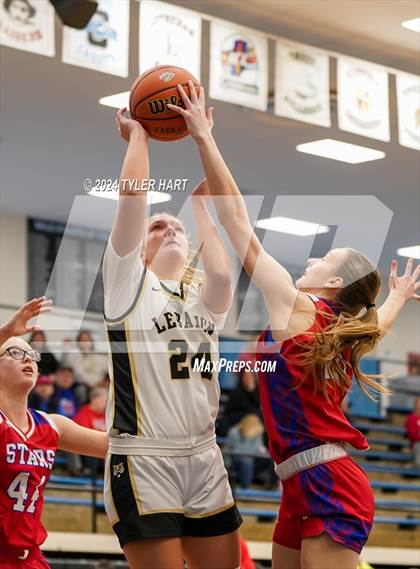Thumbnail 2 in Western Boone vs. Lebanon (IHSAA 4a Sectional 25 First Round) photogallery.