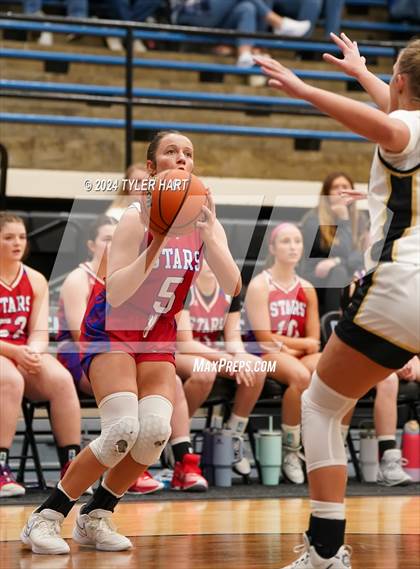 Thumbnail 1 in Western Boone vs. Lebanon (IHSAA 4a Sectional 25 First Round) photogallery.