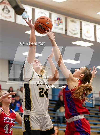 Thumbnail 3 in Western Boone vs. Lebanon (IHSAA 4a Sectional 25 First Round) photogallery.