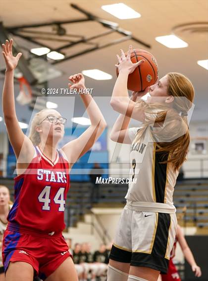 Thumbnail 1 in Western Boone vs. Lebanon (IHSAA 4a Sectional 25 First Round) photogallery.