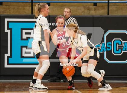 Thumbnail 3 in Western Boone vs. Lebanon (IHSAA 4a Sectional 25 First Round) photogallery.