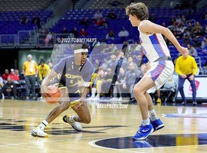 Thumbnail 3 in Westlake vs. McKinney (UIL 6A State Semifinal) photogallery.
