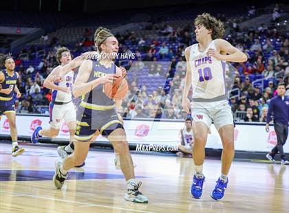 Thumbnail 2 in Westlake vs. McKinney (UIL 6A State Semifinal) photogallery.