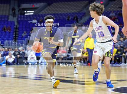 Thumbnail 1 in Westlake vs. McKinney (UIL 6A State Semifinal) photogallery.