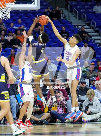 Thumbnail 3 in Westlake vs. McKinney (UIL 6A State Semifinal) photogallery.