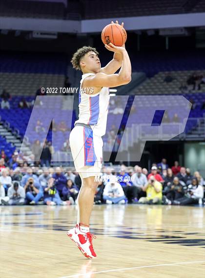 Thumbnail 2 in Westlake vs. McKinney (UIL 6A State Semifinal) photogallery.