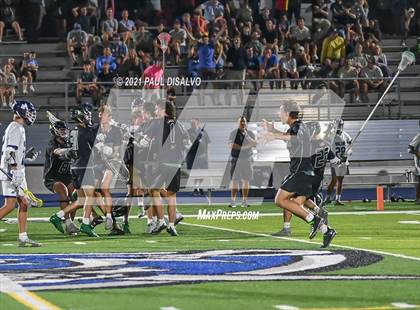 Thumbnail 3 in Mountain Vista vs. Valor Christian (CHSAA 5A State Final) photogallery.
